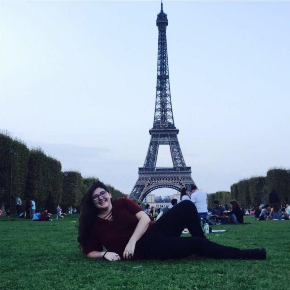 Meet your Posher, Genny